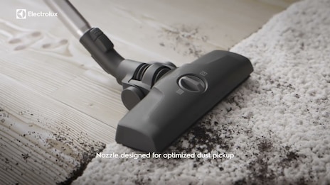 UltimateHome 700 canister vacuum cleaner