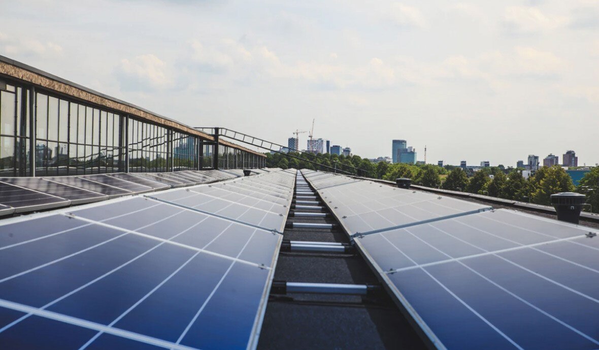 How Exactly Do Solar Water Geysers Work? Electrolux